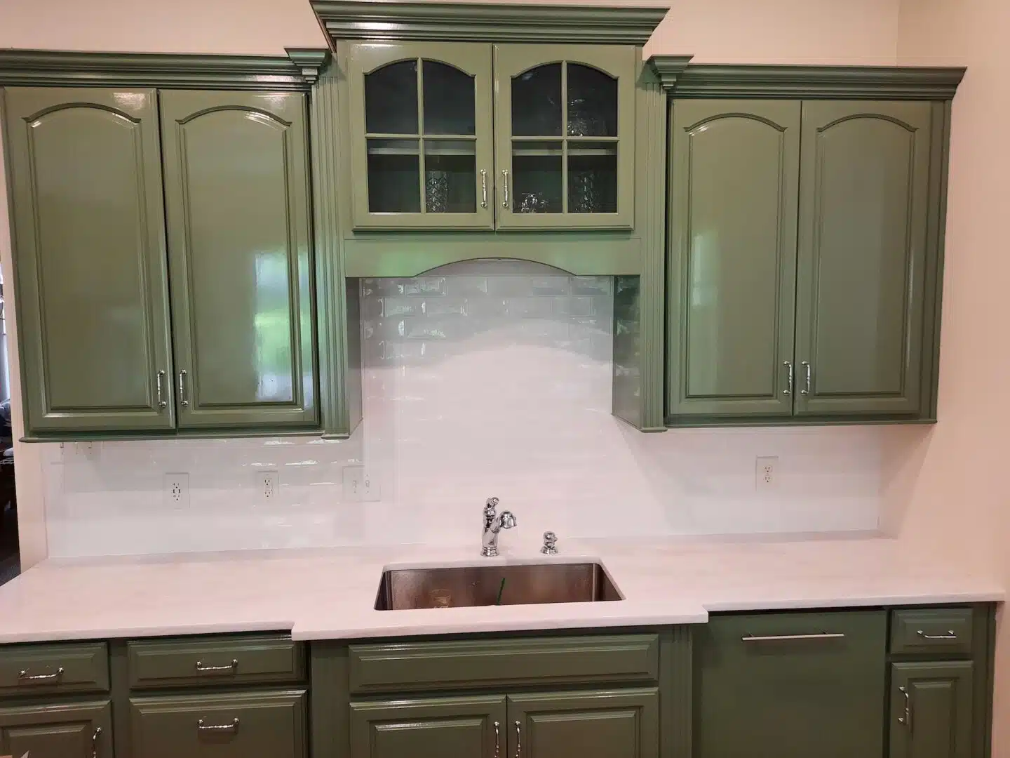 Kitchen cabinets with new backsplash